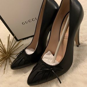 gucci bow heels